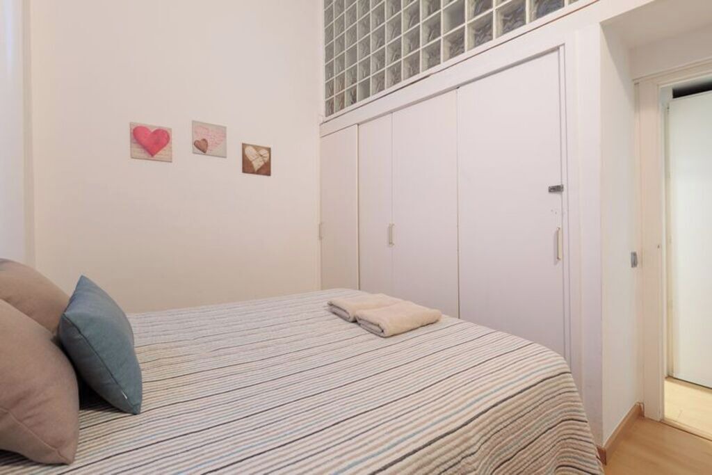Photo of Bedroom in El Poble-sec