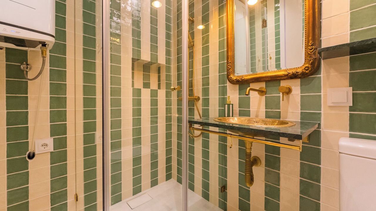 Photo of Bathroom in Estoril