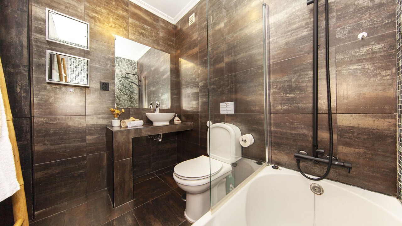 Photo of Bathroom in Correeira