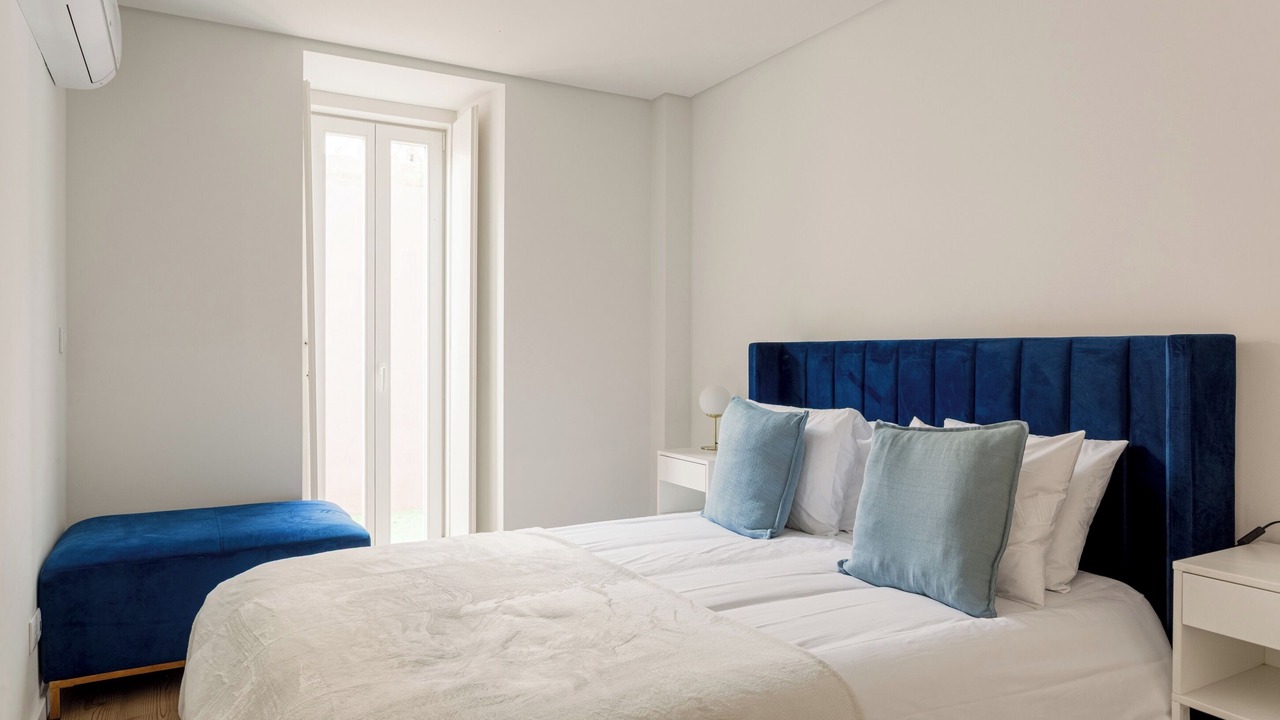 Photo of Bedroom in Linda-a-Velha