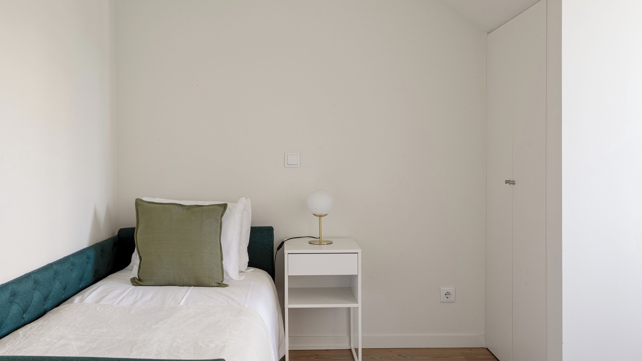 Photo of Bedroom in Linda-a-Velha