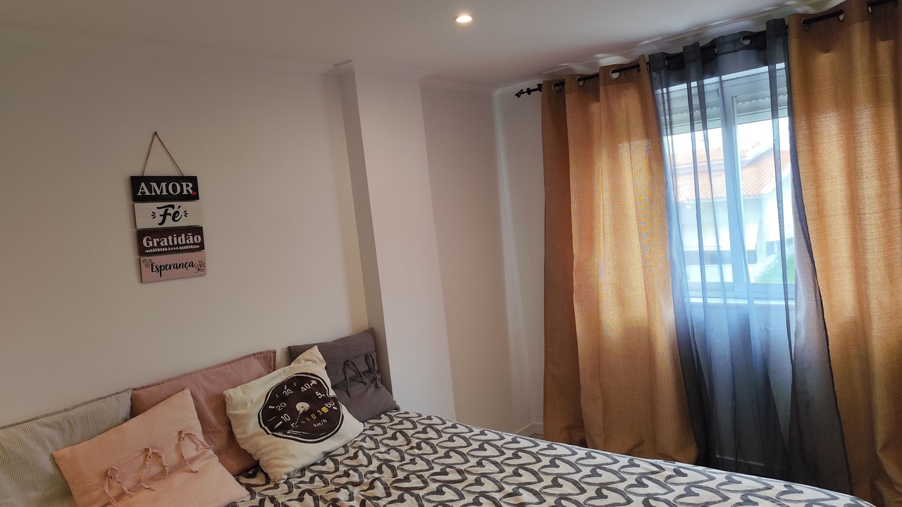 Photo of Bedroom in Setubal