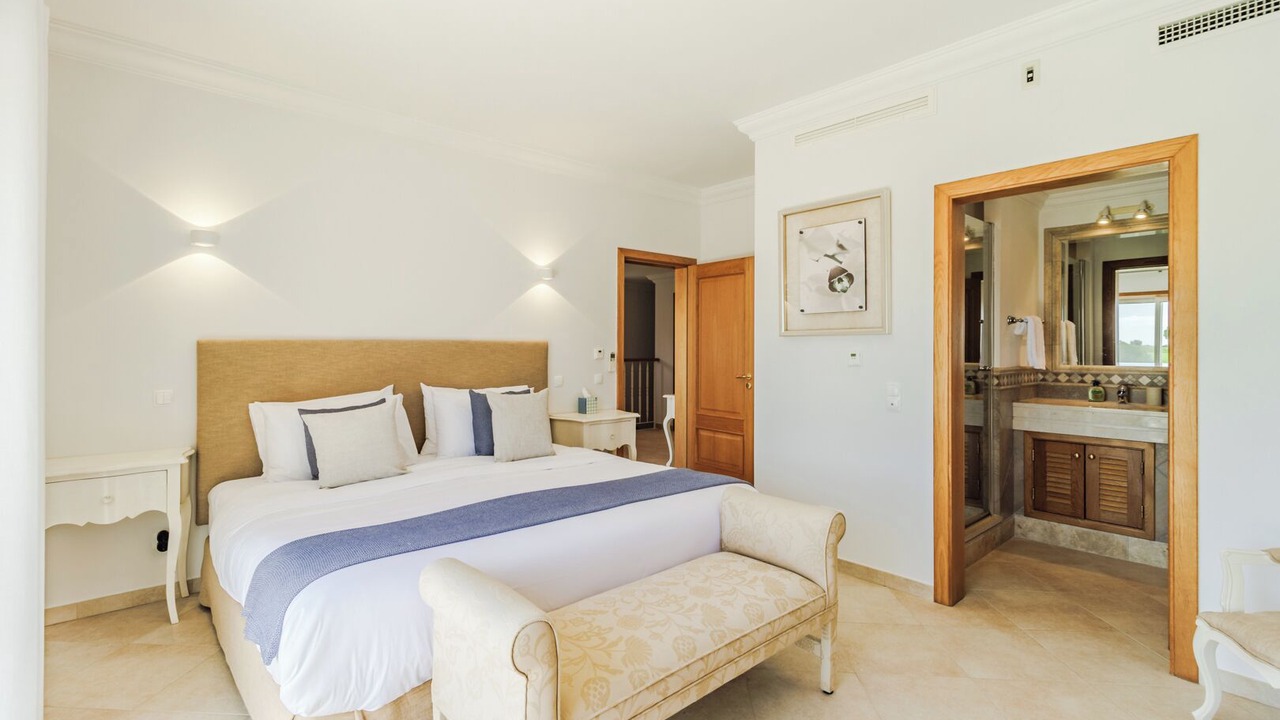 Photo of Bedroom in Atalaia