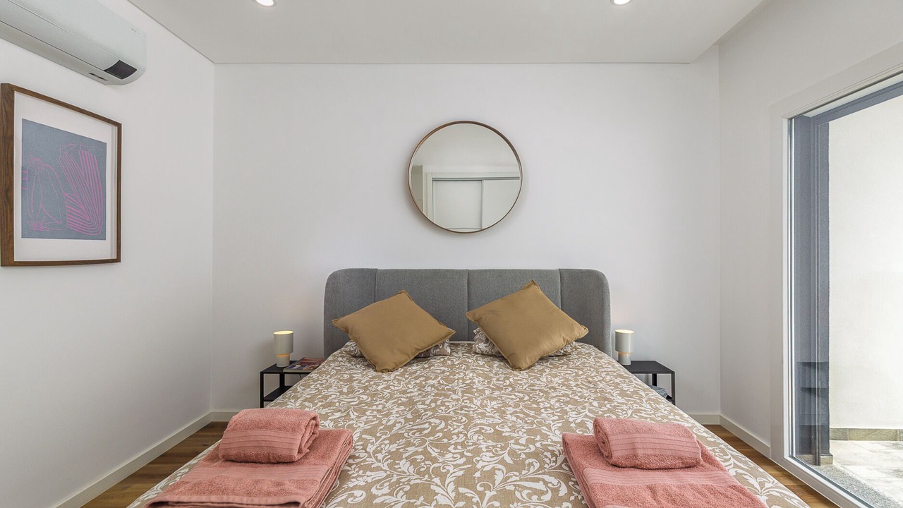 Photo of Bedroom in Charneca de Caparica e Sobreda