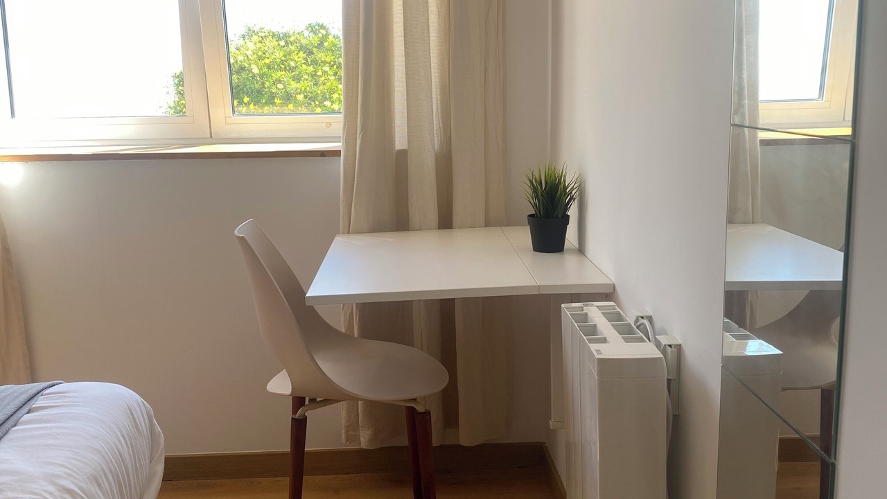 Photo of Bedroom in Ericeira