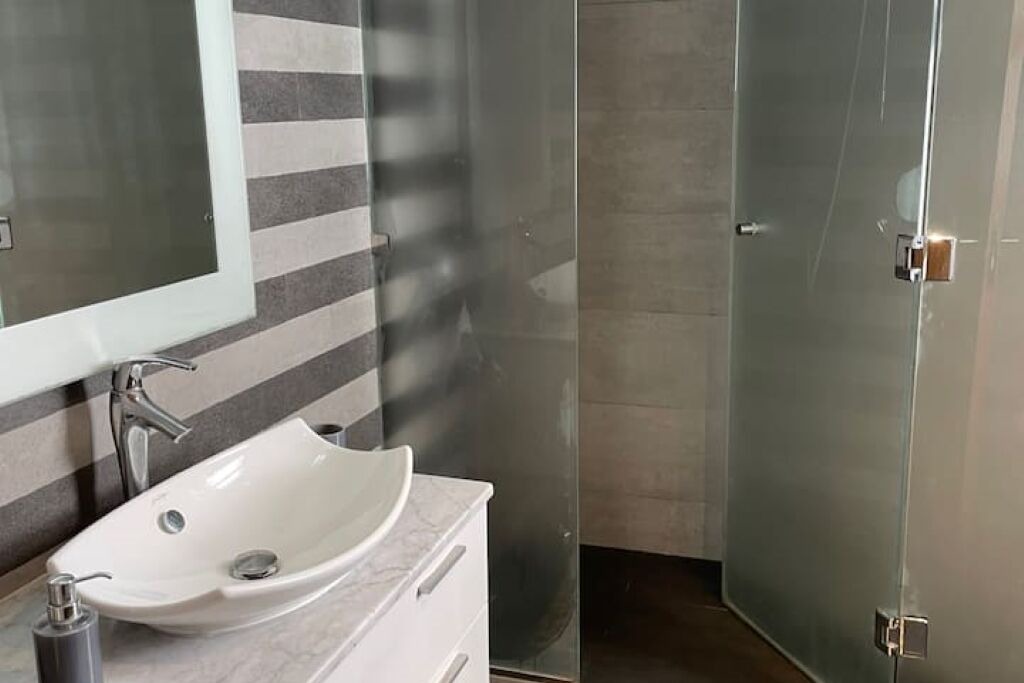 Photo of Bathroom in SOUR JDID