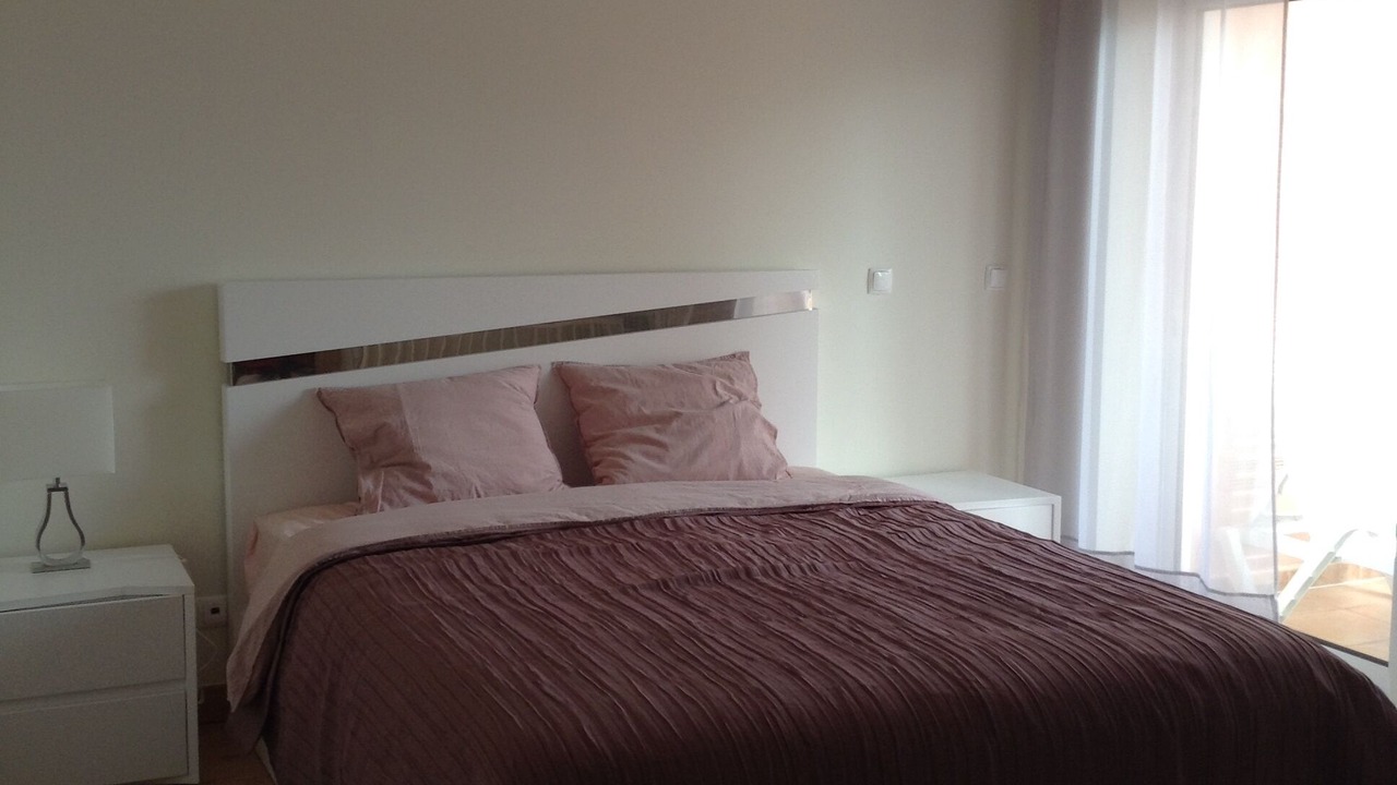 Photo of Bedroom in Sesimbra