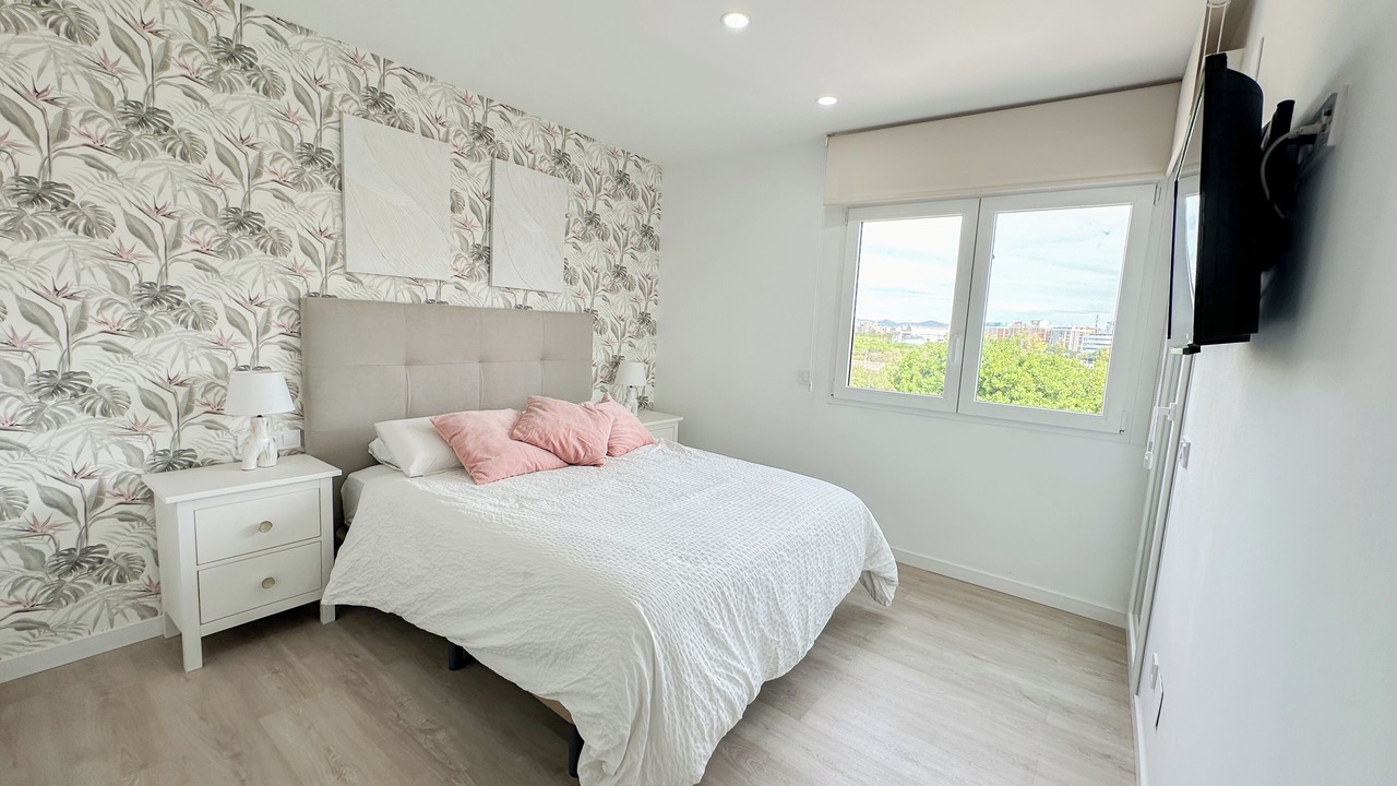 Photo of Bedroom in Ciutat de les Arts i les Ciencies