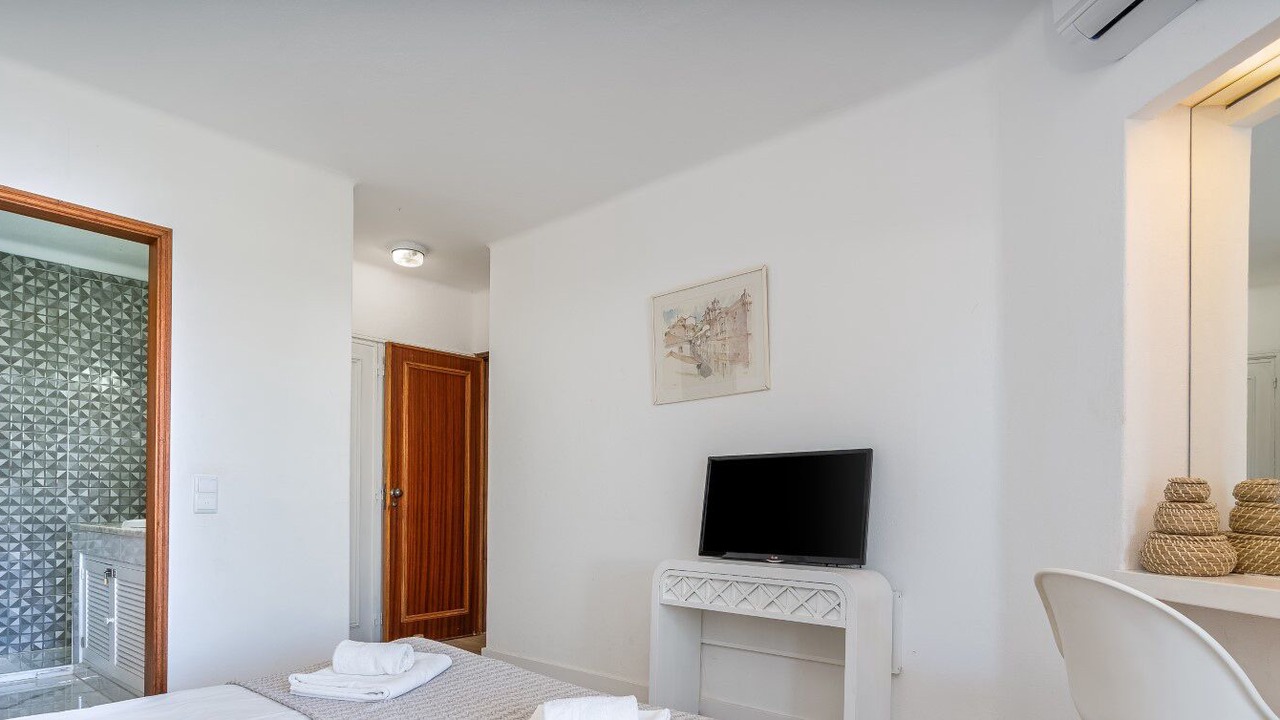 Photo of Bedroom in Alpouvar