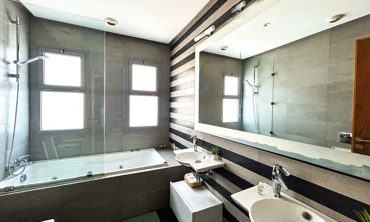 Photo of Bathroom in SOUR JDID