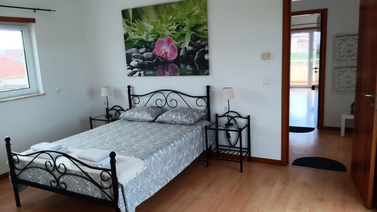 Photo of Bedroom in Ericeira