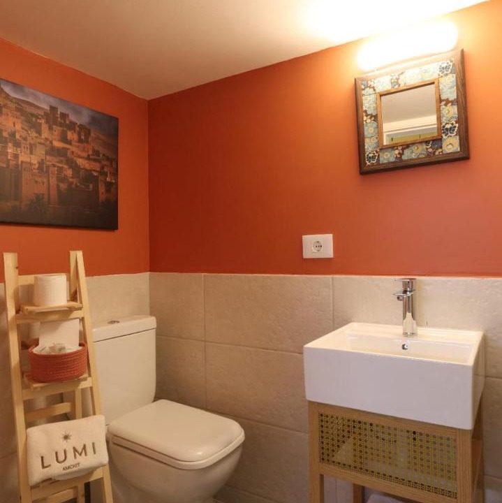 Photo of Bathroom in Aamchit