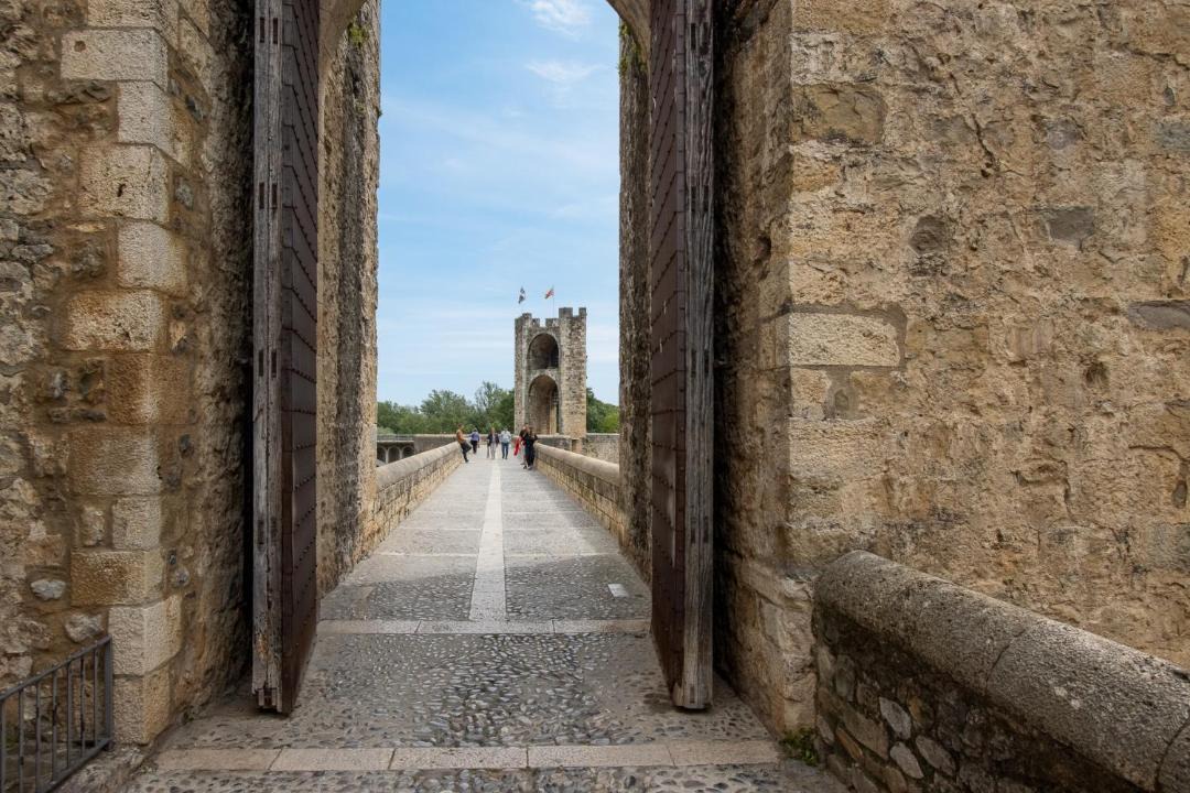 Photo of Others in Besalu
