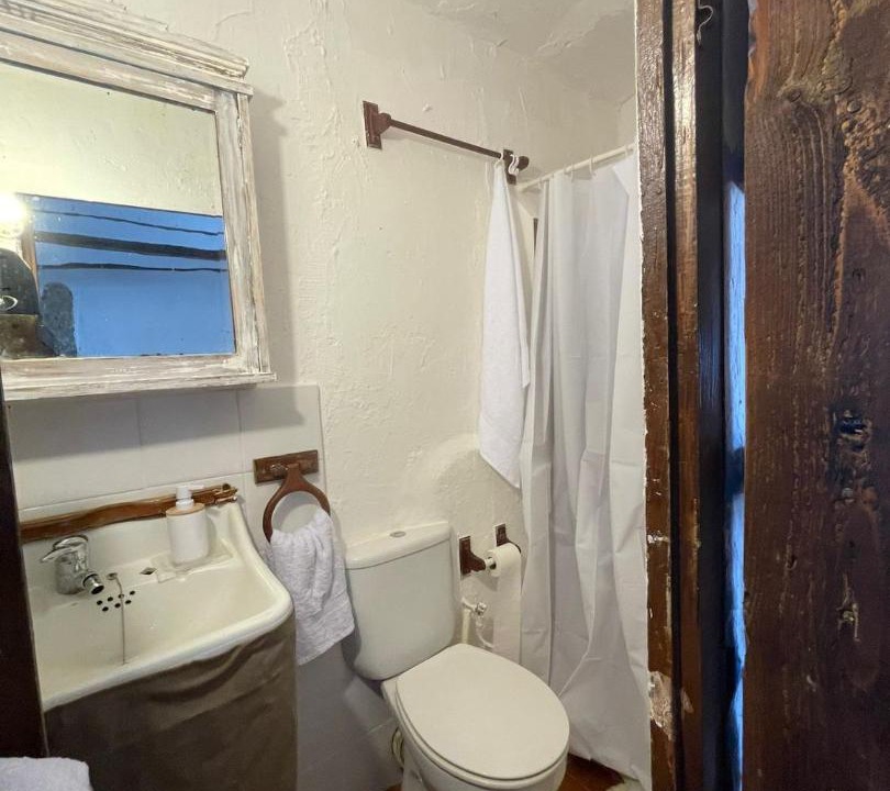 Photo of Bathroom in Juncosa