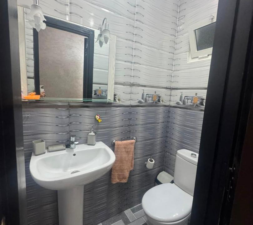 Photo of Bathroom in Segangane