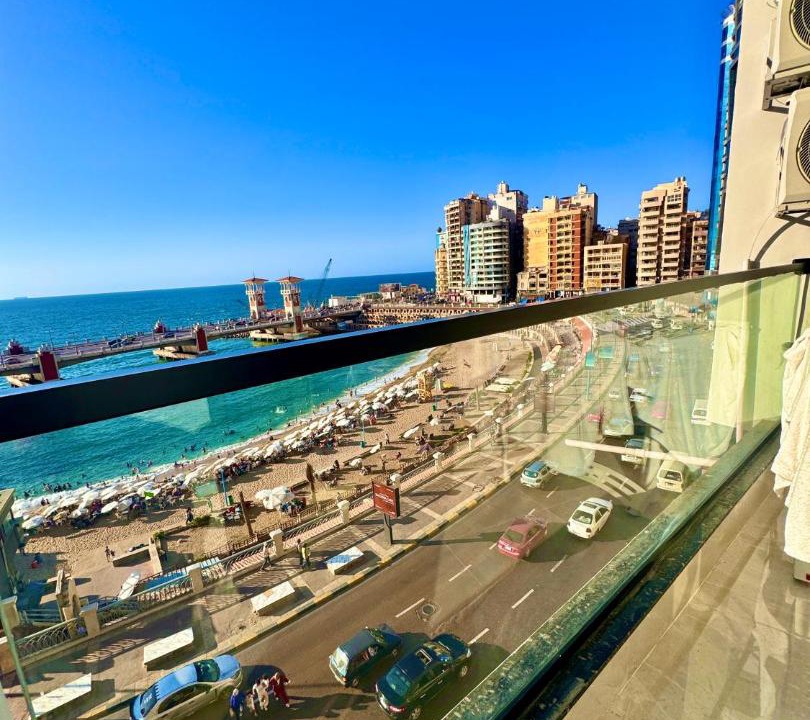 Photo of Patio Balcony in Ar-Raml 1