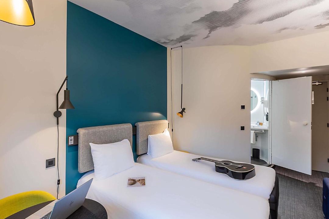 Photo of Bedroom in Linda-a-Velha