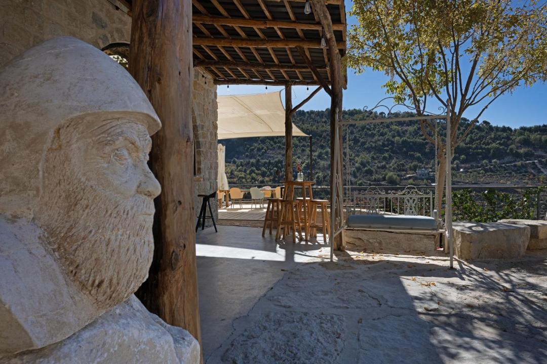 Photo of Others in Kfardebian