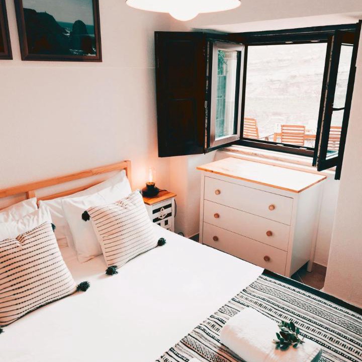 Photo of Bedroom in Azenhas do Mar