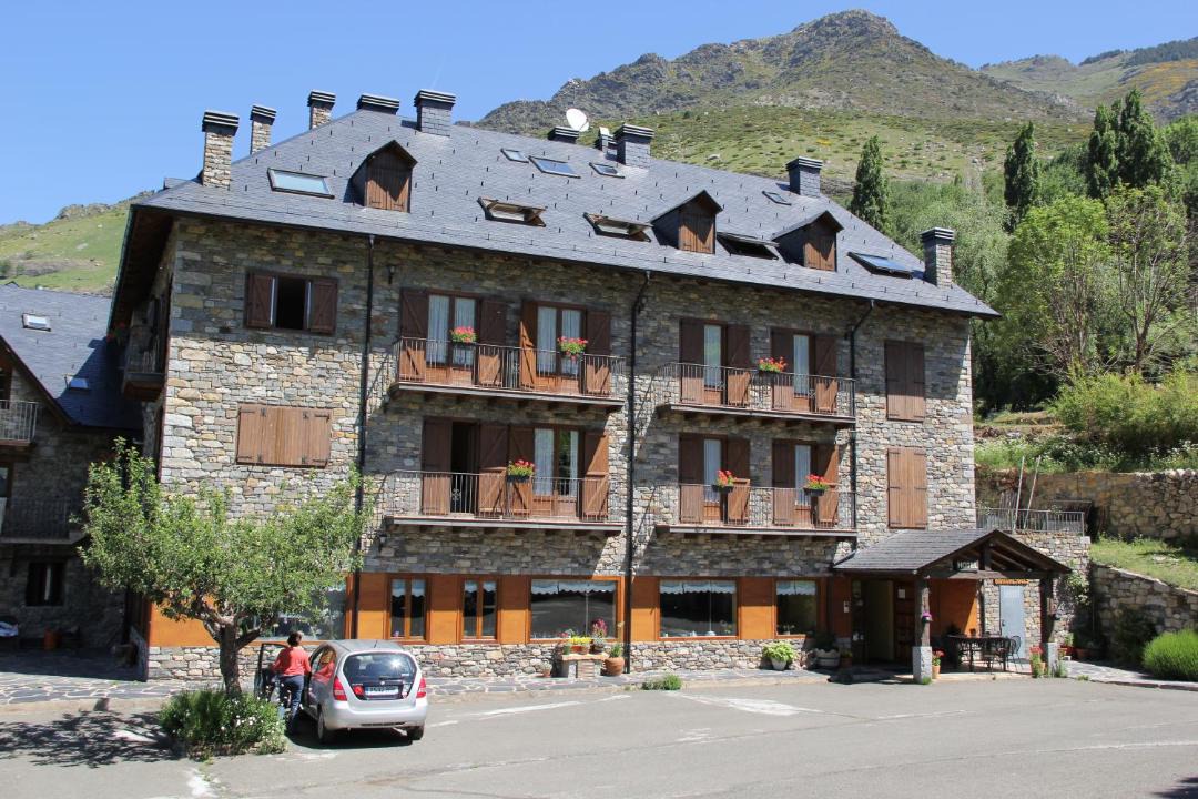 Photo of Others in Taull