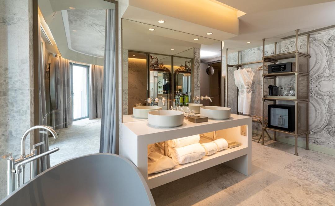 Photo of Bathroom in Lisbon Old Town