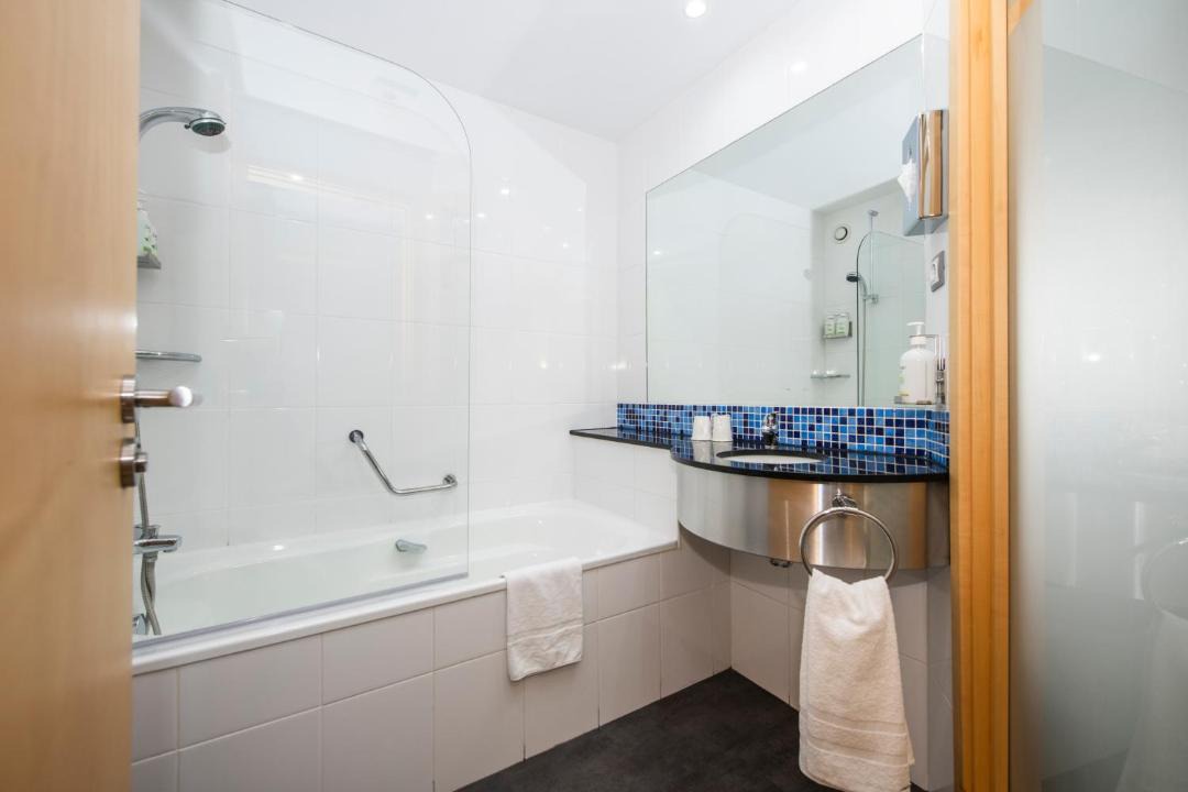 Photo of Bathroom in Poblenou