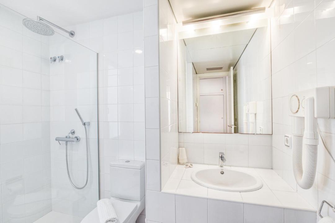 Photo of Bathroom in Roses Town Center