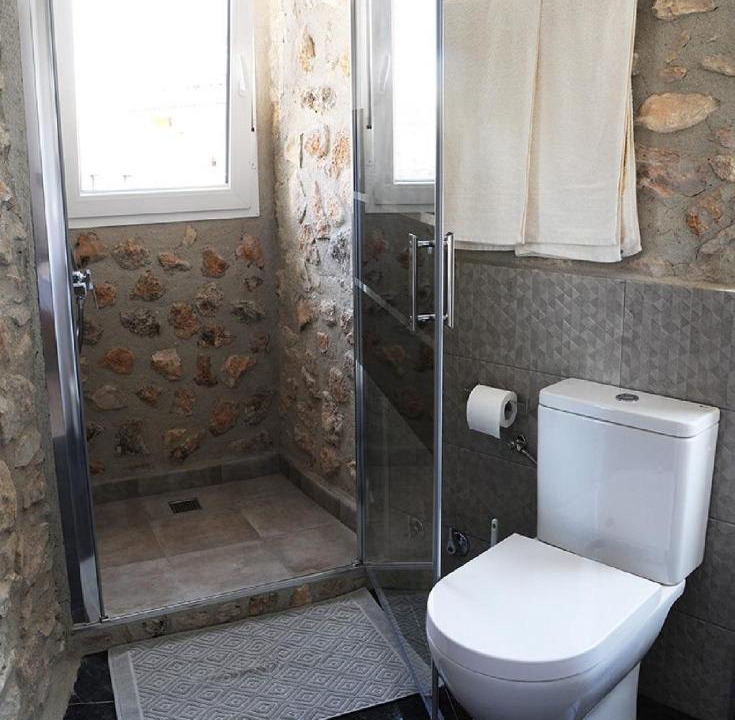 Photo of Bathroom in El Perello