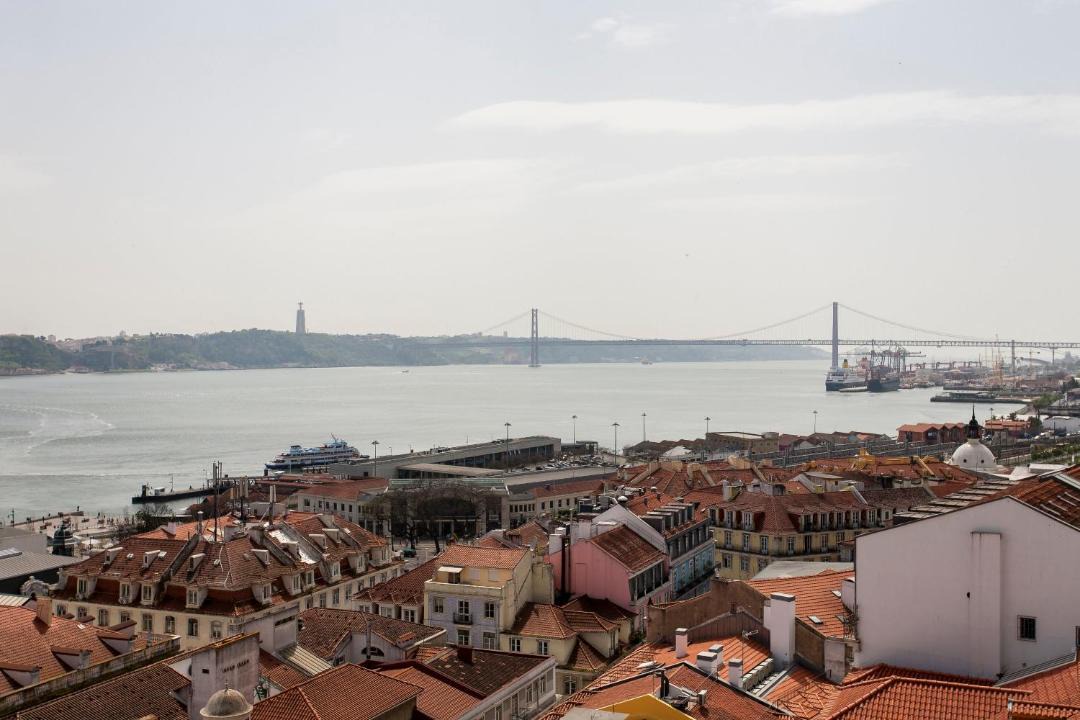 Photo of Others in Chiado