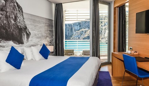 Superior Suite, 1 Twin Bed, Balcony, Sea View
