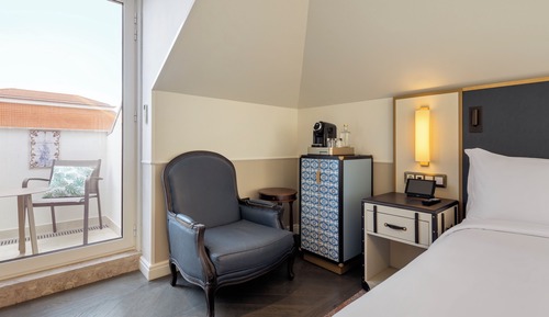 Premium Room, 1 King Bed, Balcony (View)