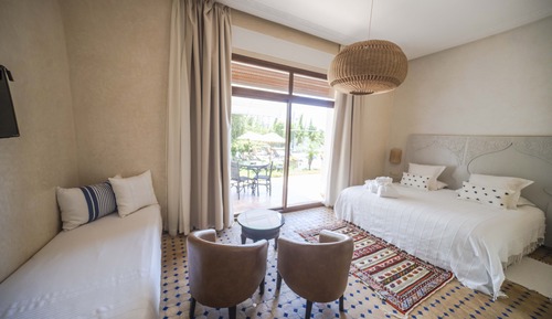 Suite (Rmilat)