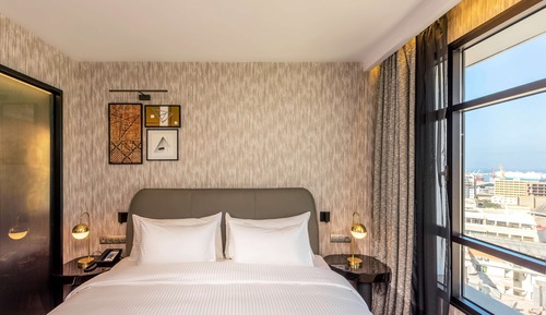 Superior Room (Skyline)