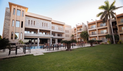 Junior Suite, Multiple Beds, Pool View