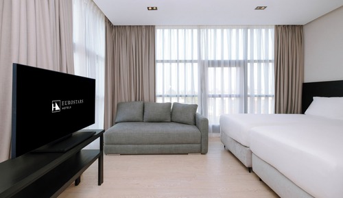 Superior Double Room for Single Use