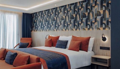 Superior Double Room, Balcony (Sofa Cama, 2 pax)