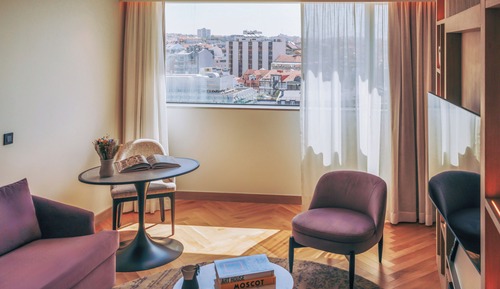 Suite (Beyond ME | Panoramic View | 2+2)