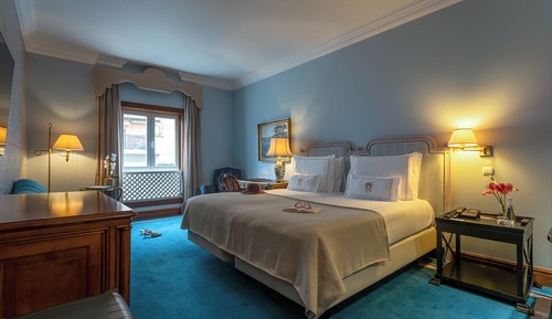 Deluxe Room, City View