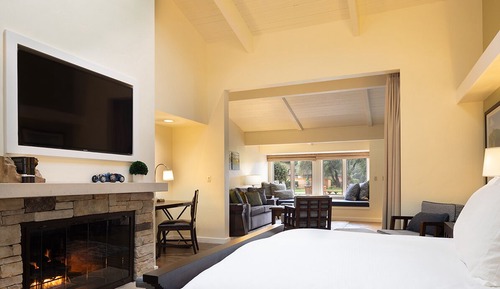 Deluxe Suite, 1 King Bed