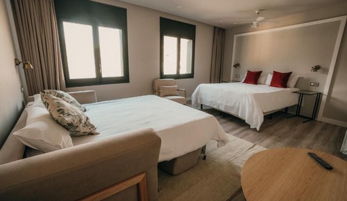 Superior Triple Room, City View