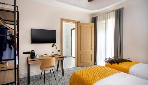 Deluxe Double Room, Balcony, City View