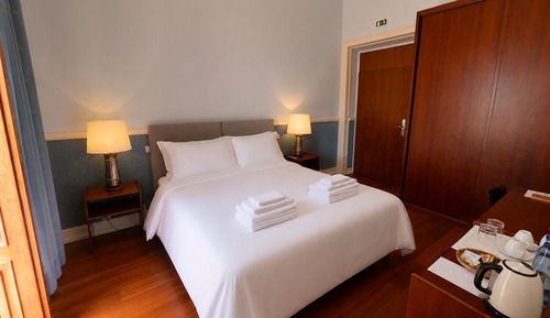 Deluxe Double or Twin Room, Pool View