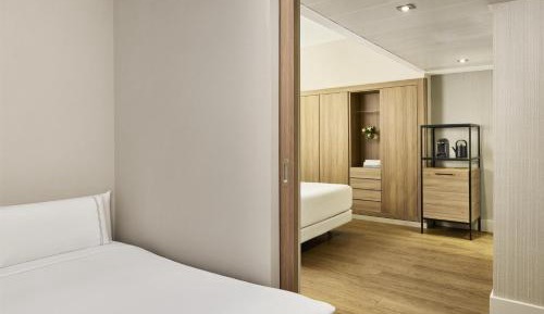 Family Quadruple Room (2 Adults + 2 Children)