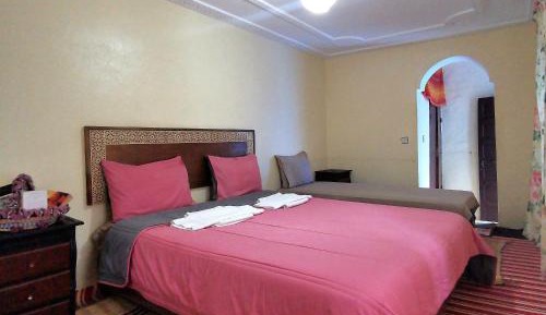 Double or Twin Room with Shared Bathroom