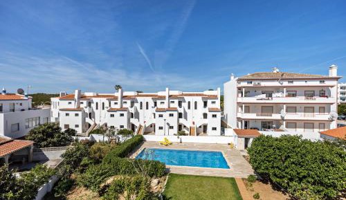 One-Bedroom Apartment with Garden