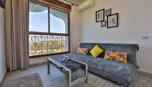 Studio with Mountain View