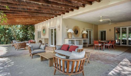Three-Bedroom Vacation Home 