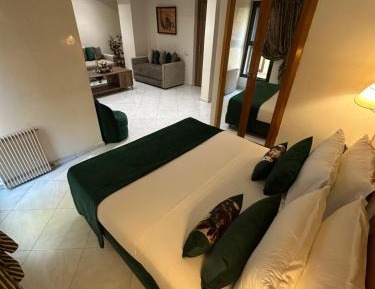 Junior Suite (2 Adults)