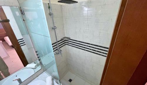 Quadruple Room with Private Bathroom