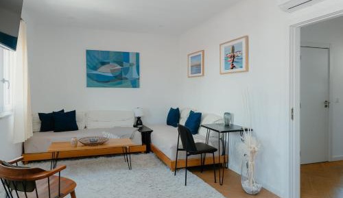 Two-Bedroom Deluxe Apartment with Balcony